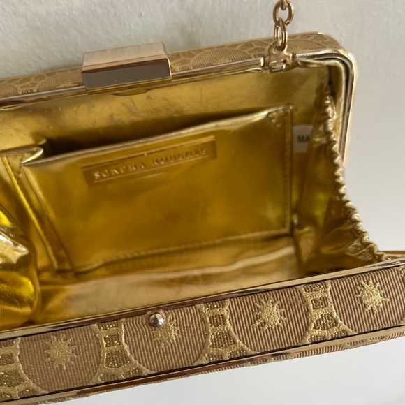 Sandra Robert’s Bag - Picture 5 of 8